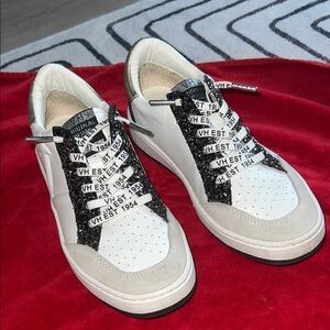 Vintage Havana White and Black Sneakers